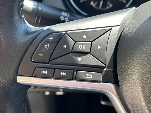 Used 2022 Nissan Rogue Sport SL AWD/4WD image 28