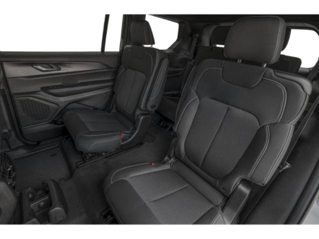 Certified 2025 Jeep Grand Cherokee L Limited w/ Trailer Tow Package AWD/4WD image 13