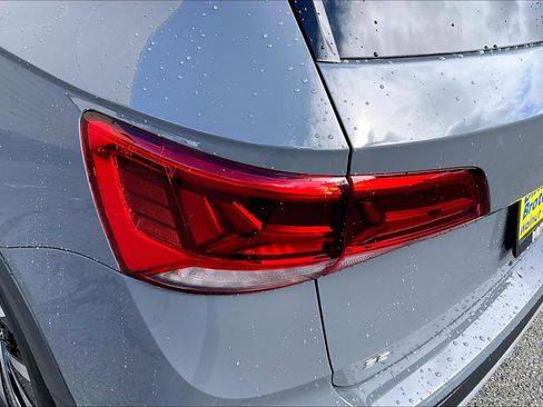 Certified 2024 Volkswagen Taos SE w/ Panoramic Sunroof Package image 28