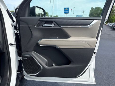 New 2026 GMC Acadia Elevation FWD image 12