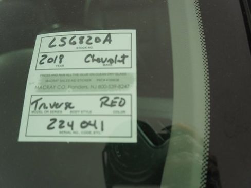 Used 2018 Chevrolet Traverse LT image 41