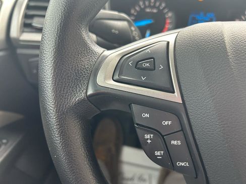 Used 2017 Ford Fusion S FWD image 18