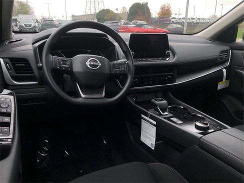 Certified 2025 Nissan Rogue S image 18