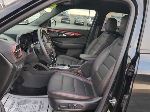 Used 2024 Chevrolet TrailBlazer RS image 18