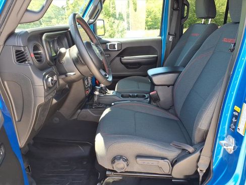Used 2024 Jeep Wrangler Unlimited Rubicon AWD/4WD image 21