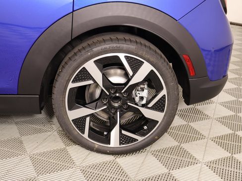 New 2026 MINI Cooper 4-Door Hardtop FWD image 18