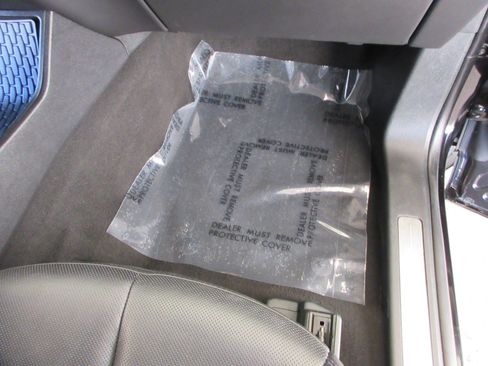 Used 2024 Lincoln Aviator Reserve AWD/4WD image 29