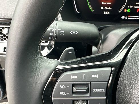 Used 2025 Honda Civic Sport image 33