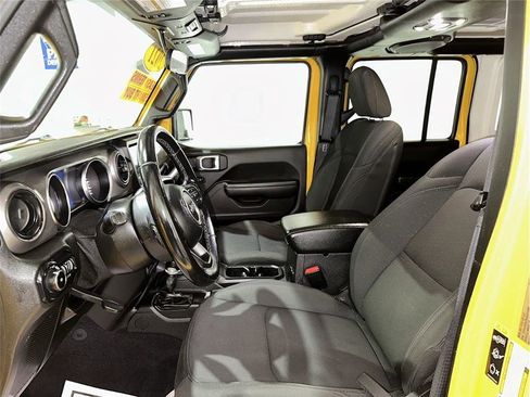 Used 2021 Jeep Wrangler Unlimited Willys image 14