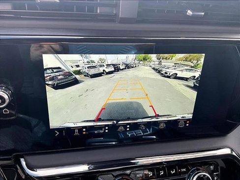 Certified 2024 GMC Sierra 1500 AT4X w/ AT4X AEV Edition image 23