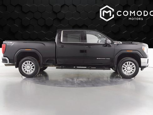 Used 2020 GMC Sierra 2500 SLE w/ SLE Value Package; image 2