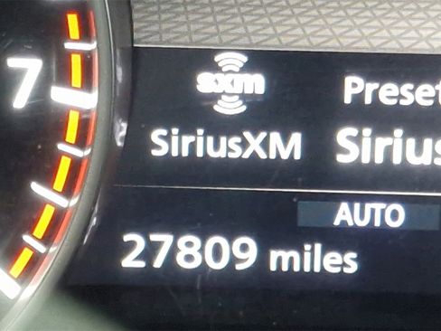 Used 2022 Nissan Pathfinder SL image 19