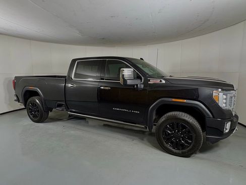 Used 2023 GMC Sierra 3500 Denali w/ Denali Black Diamond Edition AWD/4WD image 11