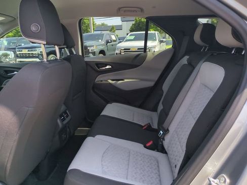 Used 2024 Chevrolet Equinox LT FWD image 16