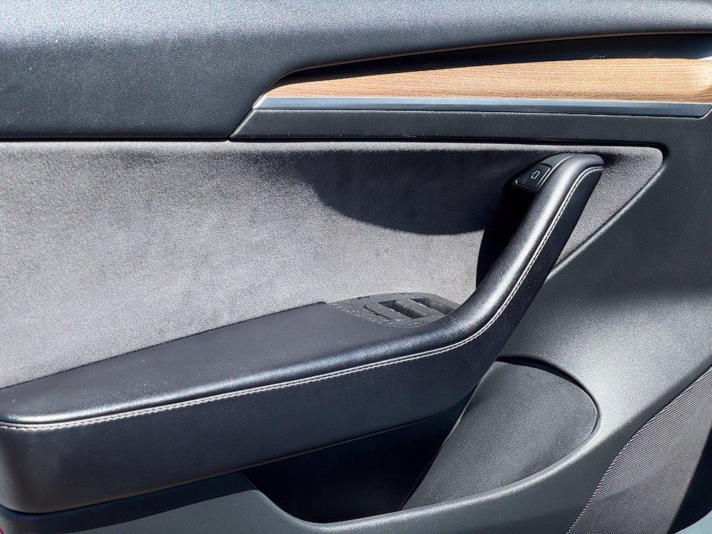 Used 2023 Tesla Model 3 Standard Range RWD image 8