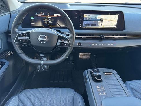 Used 2023 Nissan Ariya image 18