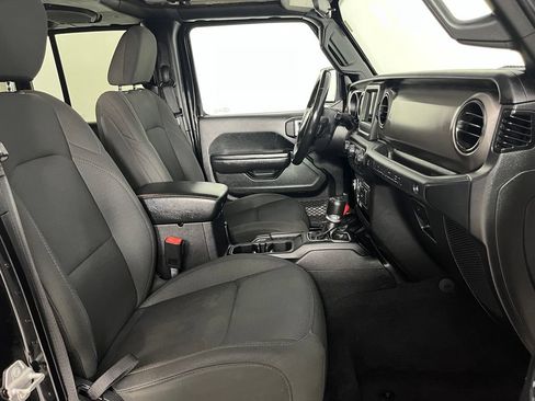 Used 2021 Jeep Wrangler Unlimited Sport AWD/4WD image 22