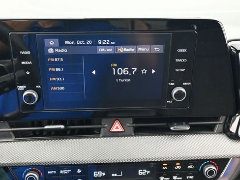 Used 2024 Kia Sportage LX image 23