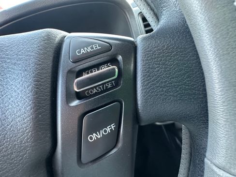Used 2024 Nissan Frontier S w/ S Utility Package RWD image 27
