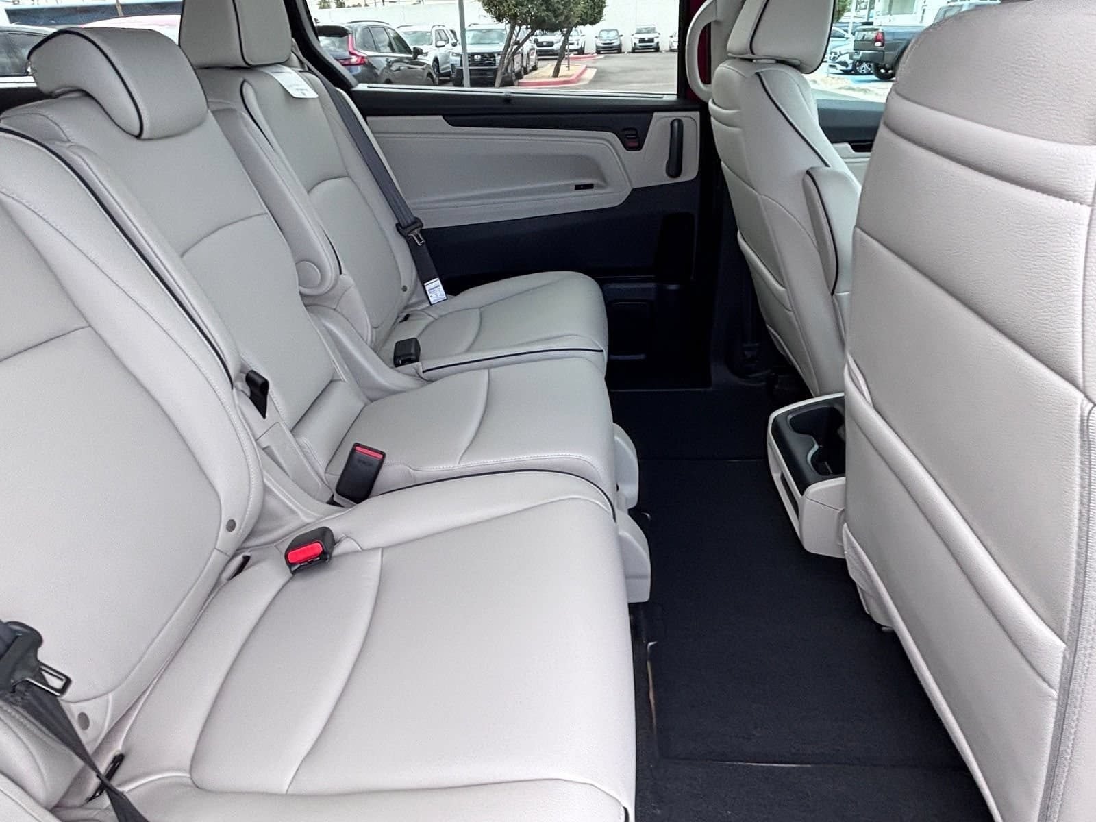 New 2026 Honda Odyssey Touring image 12