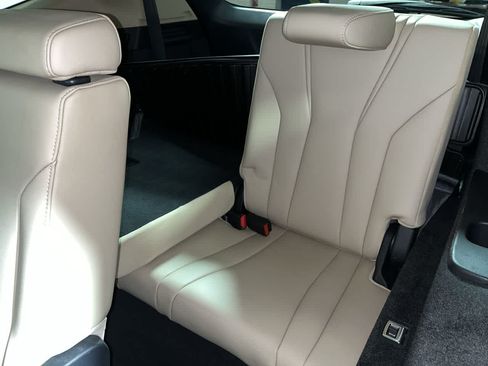 Used 2024 Acura MDX SH-AWD w/ Technology Package image 27
