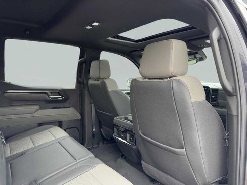 Used 2024 Chevrolet Silverado 1500 ZR2 w/ Technology Package image 48