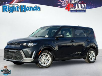 Used 2025 Kia Soul LX w/ LX Technology Package