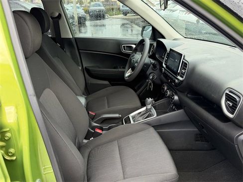 Used 2023 Hyundai Venue SE w/ Cargo Package image 14