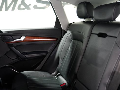 Used 2022 Audi Q5 2.0T Premium Plus image 18