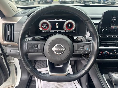 Used 2023 Nissan Pathfinder Platinum AWD/4WD image 48