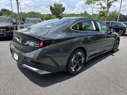 New 2026 Hyundai Sonata SEL FWD image 8
