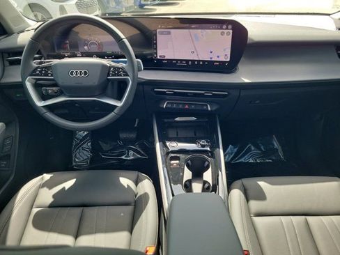 New 2026 Audi Q3 quattro 2.0T image 2