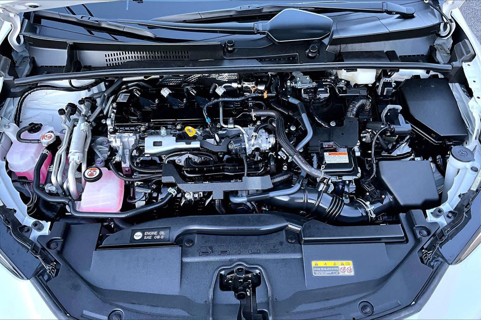 Used 2026 Toyota Prius Plug-In Hybrid FWD image 32