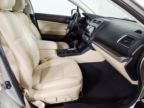 Used 2016 Subaru Outback 2.5i Limited image 12