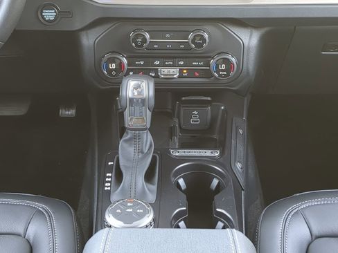 New 2026 Ford Bronco Outer Banks image 17