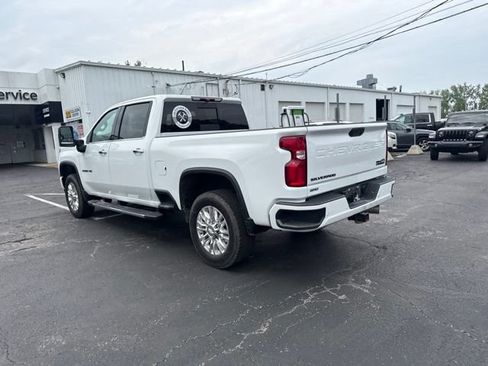 Used 2022 Chevrolet Silverado 2500 High Country w/ Safety Package II AWD/4WD image 9