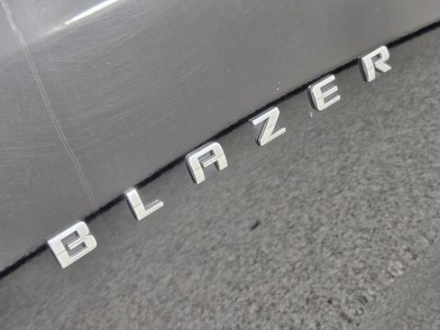 Used 2022 Chevrolet Blazer LT FWD image 11