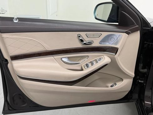 Used 2019 Mercedes-Benz S 560 4MATIC Sedan image 25