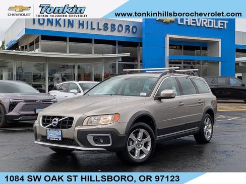 Used 2011 Volvo XC70 3.2 AWD/4WD image 1