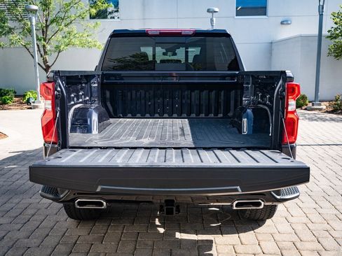 Used 2024 Chevrolet Silverado 1500 LT Trail Boss w/ Convenience Package II image 19