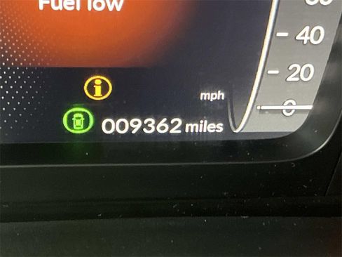 Used 2025 Honda Pilot Black Edition image 24