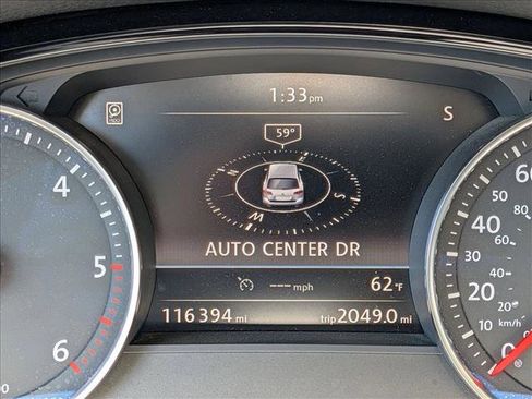 Used 2015 Volkswagen Touareg Sport AWD/4WD image 11