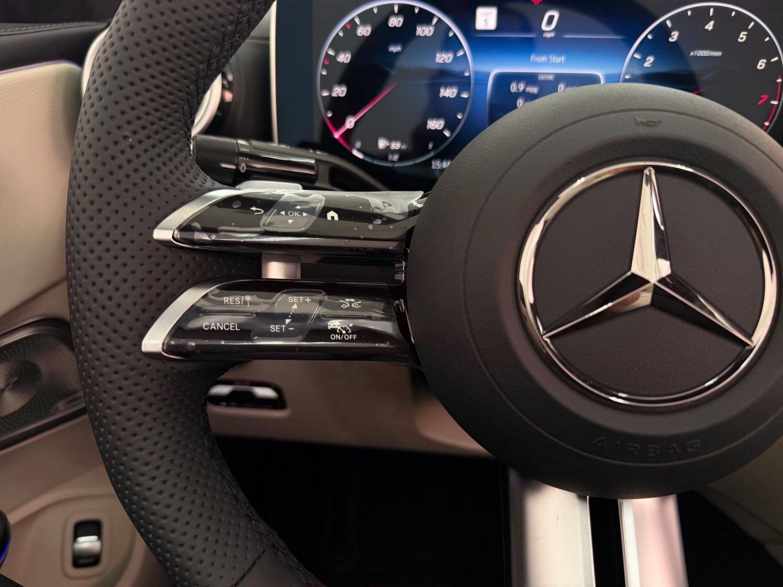 New 2027 Mercedes-Benz CLE 450 4MATIC Cabriolet image 13