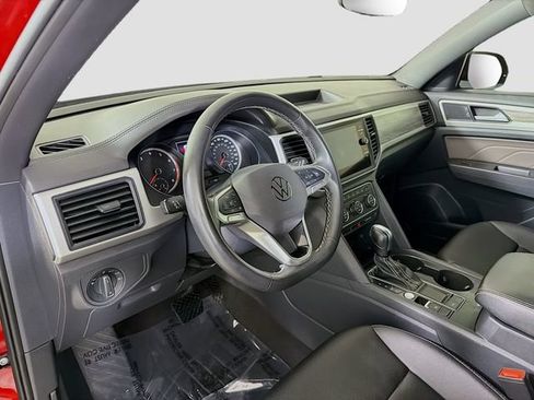 Used 2021 Volkswagen Atlas Cross Sport SE FWD image 9