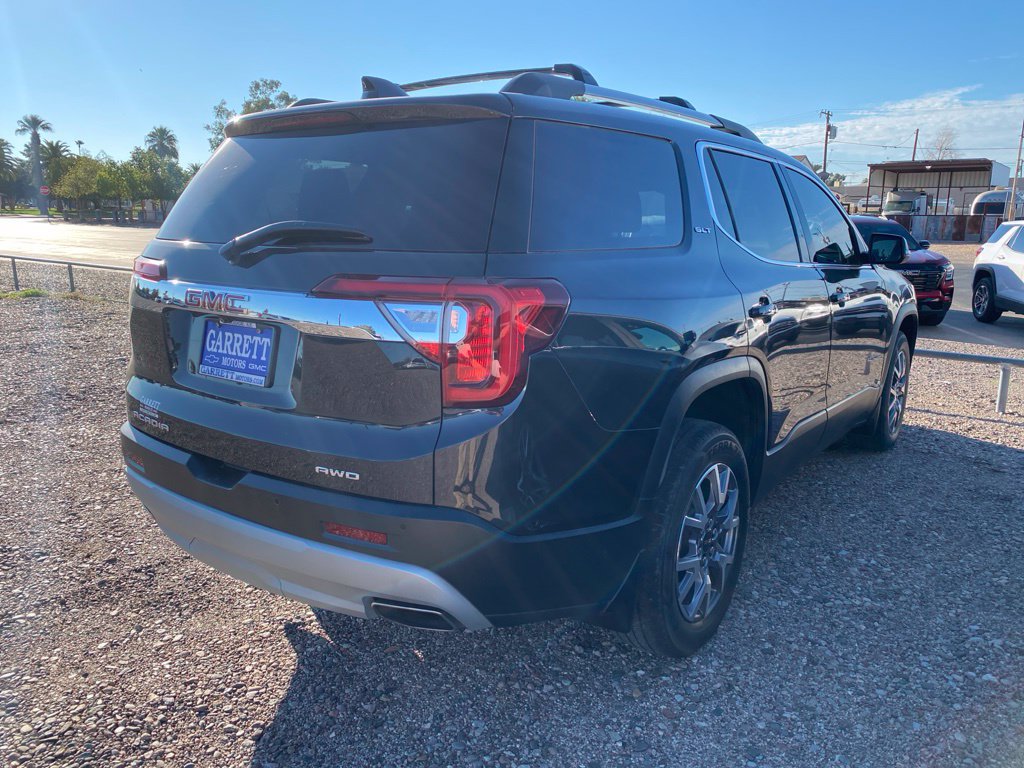 Used 2020 GMC Acadia SLT w/ LPO, Adventure Package AWD/4WD image 4