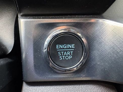 Used 2025 Ford F350 King Ranch AWD/4WD image 36