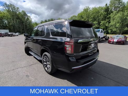 Used 2022 Chevrolet Tahoe LT w/ LT Signature Package AWD/4WD image 3