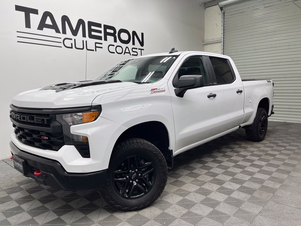 Used 2023 Chevrolet Silverado 1500 Custom Trail Boss AWD/4WD image 2