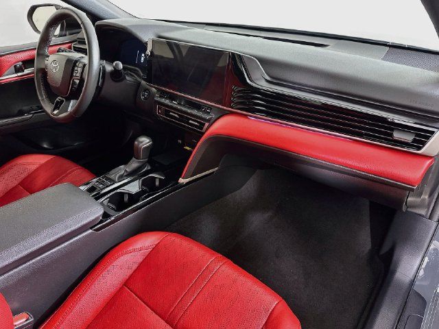 Used 2025 Toyota Camry XSE AWD/4WD image 33