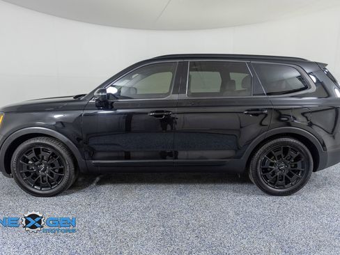 Used 2022 Kia Telluride SX w/ SX Prestige Package AWD/4WD image 4